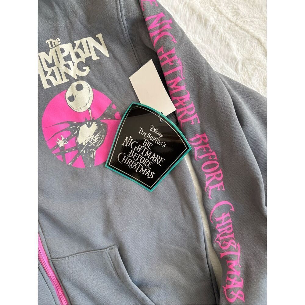 NWT Nightmare Before Christmas Women’s Graphic Print Zip Hoodie XS